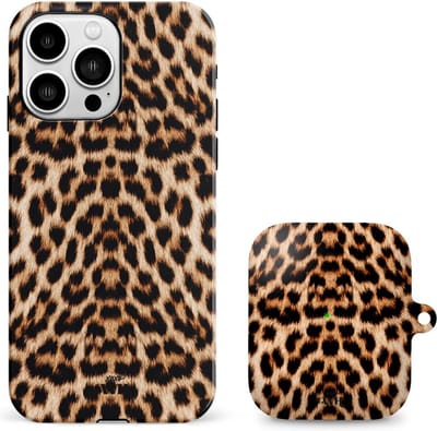 xoxo Wildhearts telefoonhoesje geschikt voor iPhone 14 Pro Max met AirPods 1 en 2 hoesje - set - Wild Thing - Double Layer - Telefoonhoesje met dubbele beschermlaag - Panterprint - Tijger - Panter - Tijgerprint hoesje