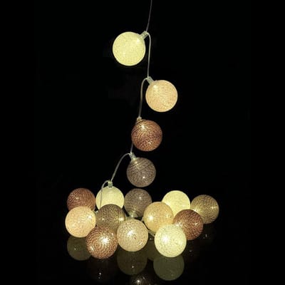 Chocolade LED lichtsnoer met 16 katoenen decoratieve bollen - Guirled – USB – met afstandbediening - lampionnen - lichtslinger