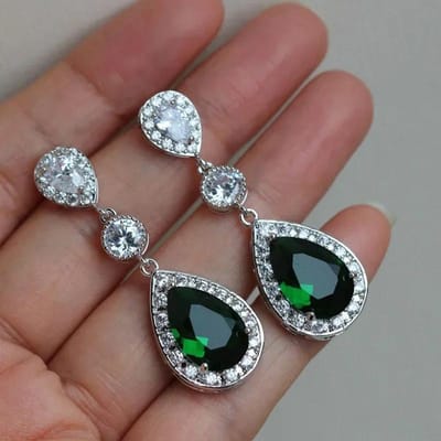 Luxe Vierkante Groene Zirkonia Kristal Hanger Oorbellen Exquise Modieuze Bruiloft Sieraden voor Vrouwen brown