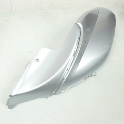 Coque arrière droite origine pour scooter Derbi 125 Boulevard 2011 62198700F2