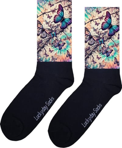 Vlinders - Opkikkertje - Fantasie - Prikkeldraad - Liefde - Blauw - Paars - Grappige sokken - Valentijn cadeau - Verjaardag - Geluk - Grappige sokken - Leuke sokken - Vrolijke sokken - Kerst sokken - Vaderdag - Moederdag - Socks maken Happy - 37-44