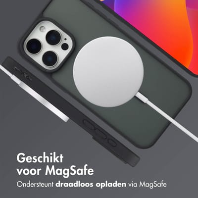 imoshion Hoesje - Geschikt voor iPhone 15 Pro Max - Color Guard Backcover geschikt voor MagSafe - Zwart