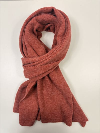 Wintersjaal / effen sjaal van mooi, warm en elastisch materiaal