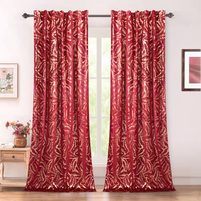 Qelus 2 Stuks Gordijnen Kant en Klaar - Luxe Fluwelen Korte Gordijnen met Gouden Folie - Verduisterend & Lichtwerend - Feestelijke Sfeer voor Woonkamer & Slaapkamer - B 132 x H 274cm(Rood)