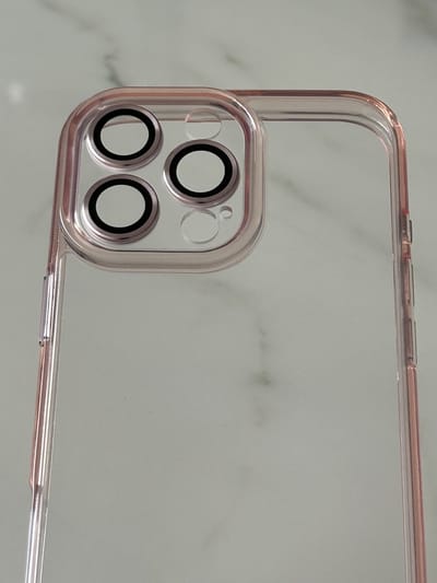 Anti-Yellow TPU/PC Hoesje - Geschikt voor iPhone 16 Pro Max - Met Cameralens Glas Bescherming – Transparant/Roze – 2.5mm Dikte