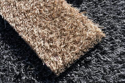 Beige Kunstgras 2 x 5 meter - 25mm ✅ Nederlandse Productie - Uitgeroepen zachtste Grastapijt ✅ Waterdoorlatend | Tuin | Kind | Dier