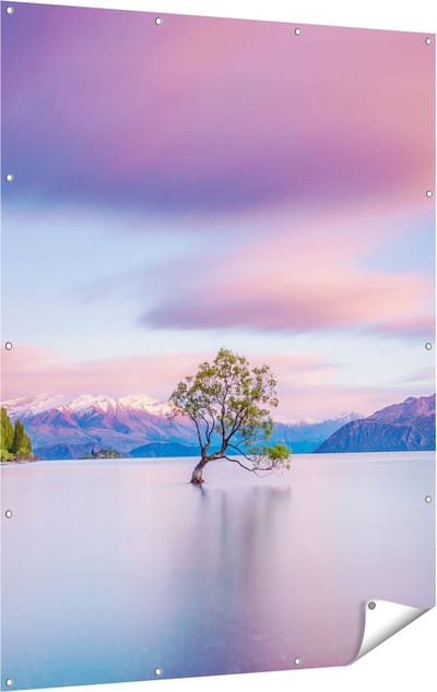Gards Tuinposter Wanaka Boom in het Water bij Zonsopgang - 120x160 cm - Tuindoek - Tuindecoratie - Wanddecoratie buiten - Tuinschilderij