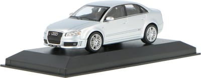 Audi RS4 2004 Silver Metallic