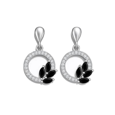 Zilveren Oorbellen met Zwart zirkonia bladvormig - Oorbellen met Zwarte Zirkonia Bladvorm - Dames Oorhangers zilver - Zilver 925 - Amona Jewely