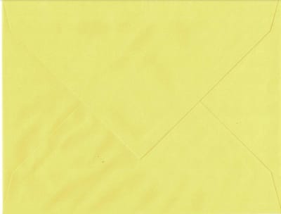 25 A4 Enveloppen - Geel - 24,5x30,5cm - Puntklepsluiting