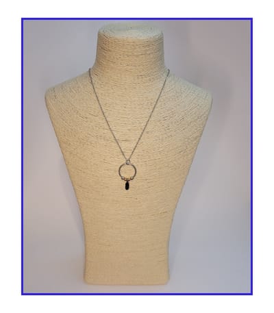 HÕBE – Pluma Zilver ketting – Gerecycled Edestaal– Collier – Handgemaakte Sieraad – Accessories – Dames Ketting – Karabijnhaaksluiting – 45 cm Lengte