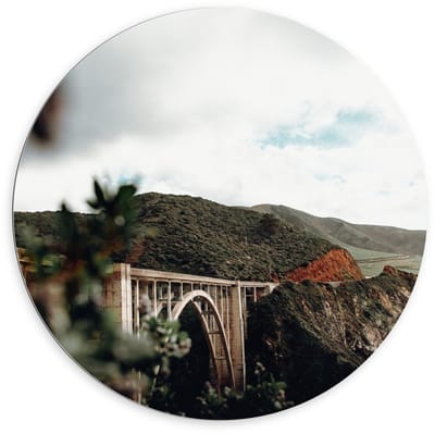 Dibond Wandcirkel - Viaduct in de Bergen - 100x100cm Foto op Aluminium Wandcirkel (met ophangsysteem)