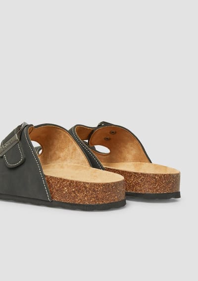 Mules uit leer met juweeldetail s.Oliver