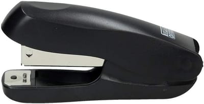 Ergonomische Nietmachine van Kunststof voor 15 Vellen - Geschikt voor 24/6 en 26/6 Nietjes