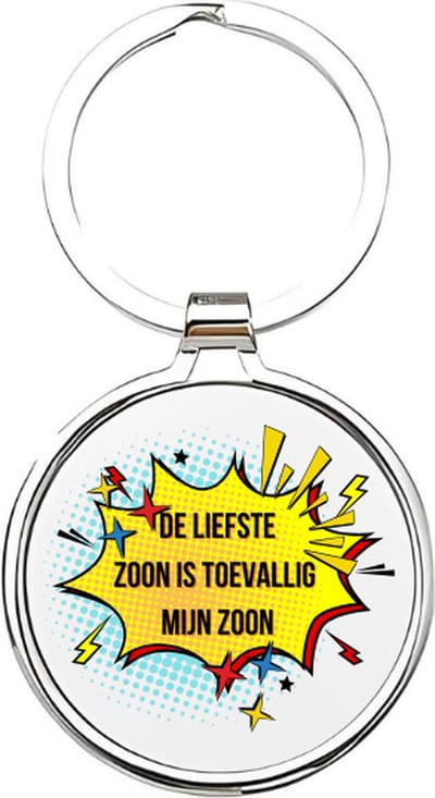 Akyol - De liefste zoon is toevallig mijn zoon Sleutelhanger - zoon - De leukste zoon - Zoon sleutelhanger - kind sleutelhanger - Sleutelhanger zoon - Familie sleutelhanger - cadeautje - Zoon cadeau - boy - de liefste zoon - 4 x 7,5 CM