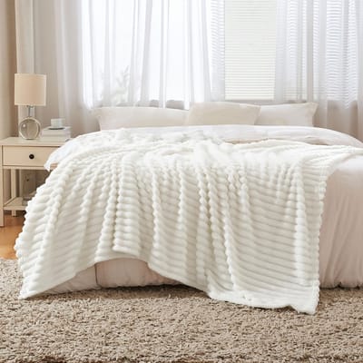 Allecto - Fleece plaid - Zachte comfortabele deken - Wit - Pluizige deken voor bed - Perfect voor onderweg - 150 x 200 cm