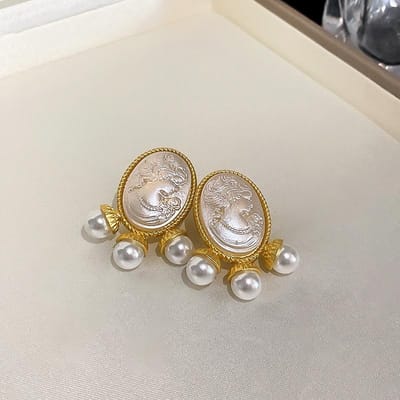 Vintage Dames Barok Stijl Rond Portret Reliëf Hanger Parel Ketting Kraag Paleis Klassiek Ontwerp Kraag Chokers Kettingen gray