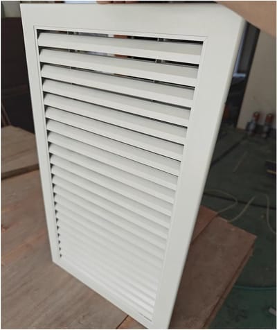 Ventilatiehoes - Aluminium rooster - Luchtcirculatie verbeteren - 45 graden schuine lamellen - 508 x 1118 cm - Wit