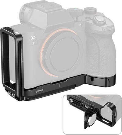 L-vormige bevestigingsplaat voor Sony Alpha 7 V / 7R V / 7 IV met AirTag-slot, 24 mm uitschuifbare zijplaat en snelkoppelplaat voor Arca-Swiss, ideaal voor verticale en horizontale opnames