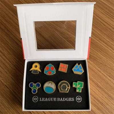 Insigne de GIM de la Ligue Pokémon Figures d'Anime Pocket Monster Roi du Ciel Gymnase Insigne Métallique Pikachu Mew-two Jouets pour Enfant Enfants