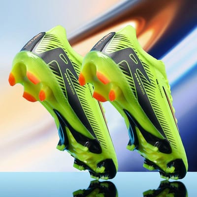 Nouvelles Chaussures de Football Montantes Professionnelles Entraînement Football Boots TF/FG Antidérapantes Baskets de Football Extérieur Pelouse Chaussures de Football 35