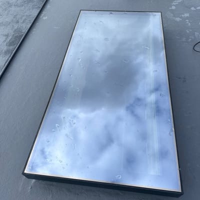 Plat Dakraam 100x150 cm – Aluminium Frame – Dubbel Glas – Gehard Veiligheidsglas – UV-bescherming