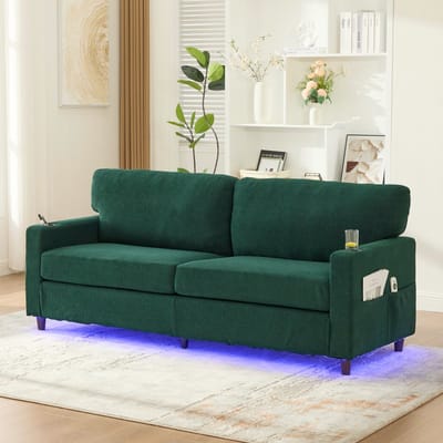 Moderne tweepersoonsbank van chenille met USB-C-poort, ledverlichting, bekerhouders en zijvakken. Frame van hout en metaal met comfortabel schuim. Ideaal voor de woonkamer, slaapkamer of kantoor. Emerald