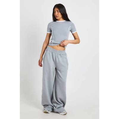 boohoo Dames Tall T-shirt Met Biesdetail En Rechte Pijp Joggingbroek Set | Stoffig Blauw | Maat: Small