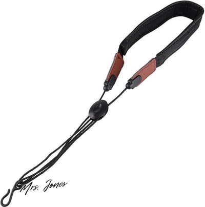 Mrs. Jones Saxofoon Nekband 185 inch Universele Verstelbare Zachte PU Lederen Altsaxofoon Neck Schouderriem Altsaxofoon Neck Sling met Metalen Haak voor Alt Tenor Saxofoon Bariton Sopraan Klarinet .