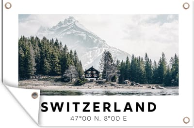 Muurdecoratie Zwitserland - Berg - Chalet - Groen - 180x120 cm - Tuinposter - Tuindoek