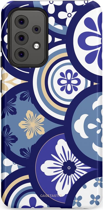 Casetastic Hoesje Geschikt voor Samsung A52 (4G/5G/s) - Stijlvolle Beschermende Duo-layer Case - Blauwe bloemen Talavera Maiolica Patroon