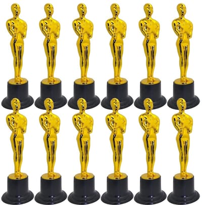 Set van 12 Personaliseerbare Plastic Trophies voor Kinderen - Perfect voor Sport en Feestjes