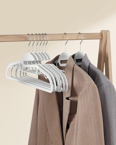 Famanu – 50 stuks kunststof kleerhangers met U-vormige opening - antislip - ruimtebesparend - 0,5 cm dik - 41,5 cm lang - 360° draaibare haak - wit