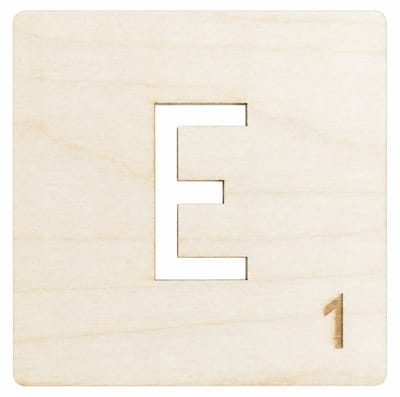 Houten wanddecoratie - Wooden wall decoration | Lettertegel “E” | 11cm | Licht hout - Natural wood | Muurdecoratie - Wall art - Woordfeud - Wordfeud - Letterspel - Scrabble letter - Naamblokjes - Letterblokken - Tile