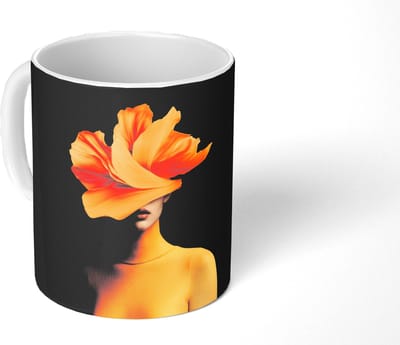 Mok - Koffiemok - Vrouw - Hoed - Geel - Mokken - 350 ML - Beker - Koffiemokken - Theemok