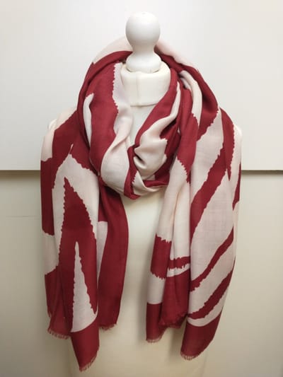 Lange dames sjaal Abke-fantasiemotief-bordeaux rood wit