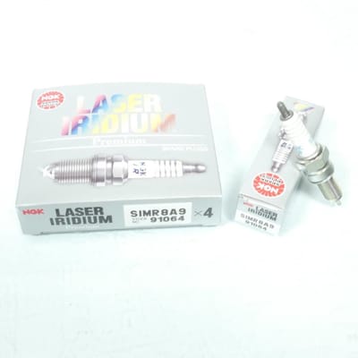 Bougie NGK voor Scooter Honda 700 Dn-01 2011 tot 2012 SIMR8A9 / 91064 / doos van 4 Nieuw