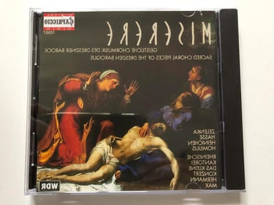 CD - Muziekdrager - Muziek Luisteren - Geproduceerd in Frankrijk - 14 x 12 cm - Niet gespecificeerd