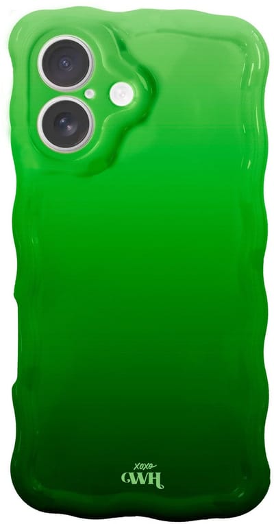 xoxo Wildhearts Glossy Wavy Case Matcha Coco telefoonhoesje - Geschikt voor iPhone 16 Plus - Golvend hoesje - Glimmende silicone case met golven - Vlekbestendig - Camerabescherming - Groen