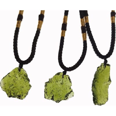 Moldaviet Kristal Ketting Onregelmatige Steen Hanger Natuurlijke Kristal Energie Steen Ketting Cadeau 3‑5g met Touw black