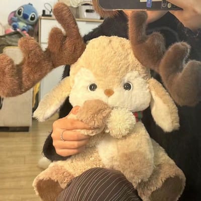 Poupées en Peluche Cerf de Dessin Animé Kawaii 35/40CM Animaux en Peluche Jouet en Peluche Rennes Décoration de Noël Oreiller à Câliner Cadeaux d'Anniversaire 35cm