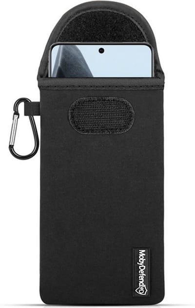 MobyDefend Hoesje - Geschikt voor OnePlus 13 - Neopreen Pouch Met Karabijnhaak - Insteek - Riemlus - Zwart