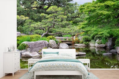 Behang - Fotobehang Japans - Natuur - Water - Stenen - Bomen - Breedte 450 cm x hoogte 300 cm