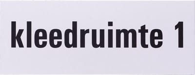 Aluminium deurbordje tekst: kleedruimte 1 | 5 jaar garantie | Zelfklevend | 130x50x0,5 mm