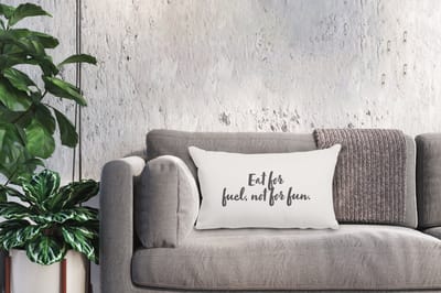 Sierkussens - Kussentjes Woonkamer - 50x30 cm - Quotes - Fun - Spreuken - Eat for fuel, not for fun - Eten