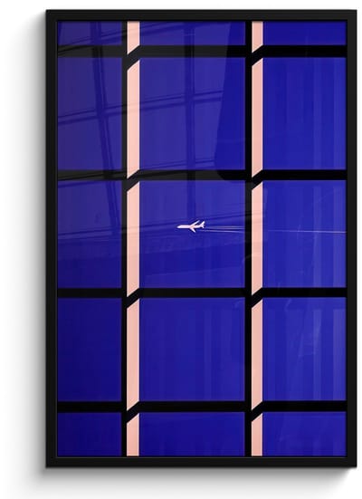 Poster in lijst - Fotolijst 60x90 cm - Posters - Vliegtuig - Ruiten - Blauw - Rechthoekig - Posterlijst zwart - Decoratie - Wanddecoratie woonkamer - Muurdecoratie slaapkamer - Kerstversiering - Kerstdecoratie voor binnen - Kerstmis