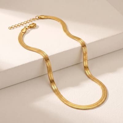 Lundholm Ketting Dames Goud Kleurig – Premium Stainless Steel Jewellery – Brede Snake Goudkleurige Platte Slangen ketting Gevlochten Ketting 5 mm dikte – My Evelyn Serie – Waterproof & Hypoallergeen – Vrouwen Cadeautjes