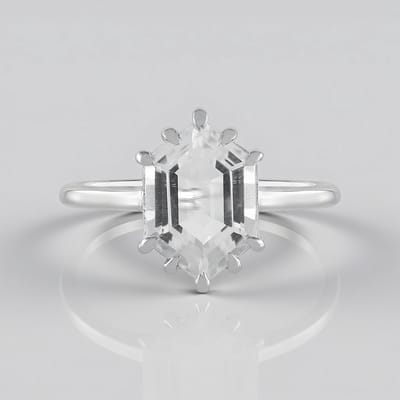 Cavill - Zilveren ring met witte kwarts 2,522 ct - 925 Sterling zilver platina-geplateerd - Fancy trapgeslepen elegant design - Maat 17-20