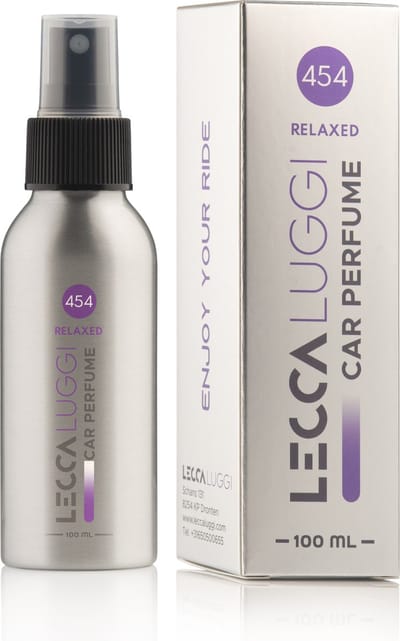 Lecca Luggi Autoparfum 454 Relaxed - 100 ml - Parfum Spray met Patchouly, Spar en Sandelhout - Houtachtige Geur voor Rust en Ontspanning - Langdurige Geurspray
