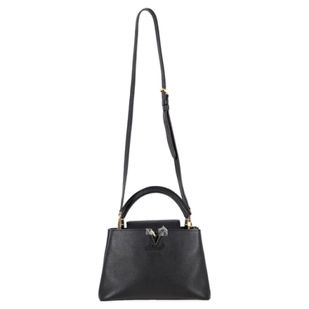 Louis Vuitton Capucines BB Handtas van Zwart Lederen